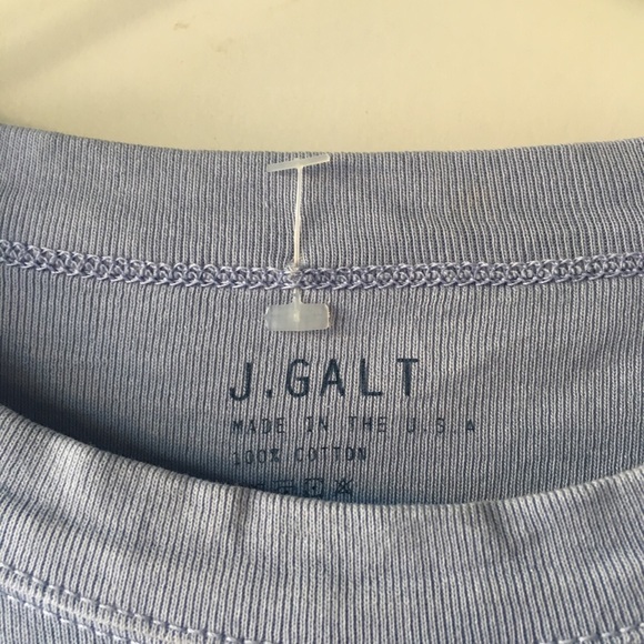 ✨BRANDY MELVILLE TEE✨ - Picture 4 of 4